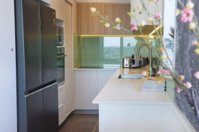 Cloud Loft Residence with 180 Degrees Views Auckland